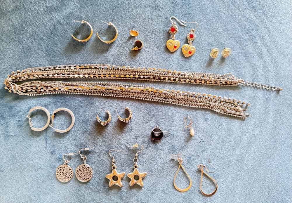 VTG Jewelry Lot Crafting Artist Art Media As Is Rhinestone Chain 9+ pieces Scrap